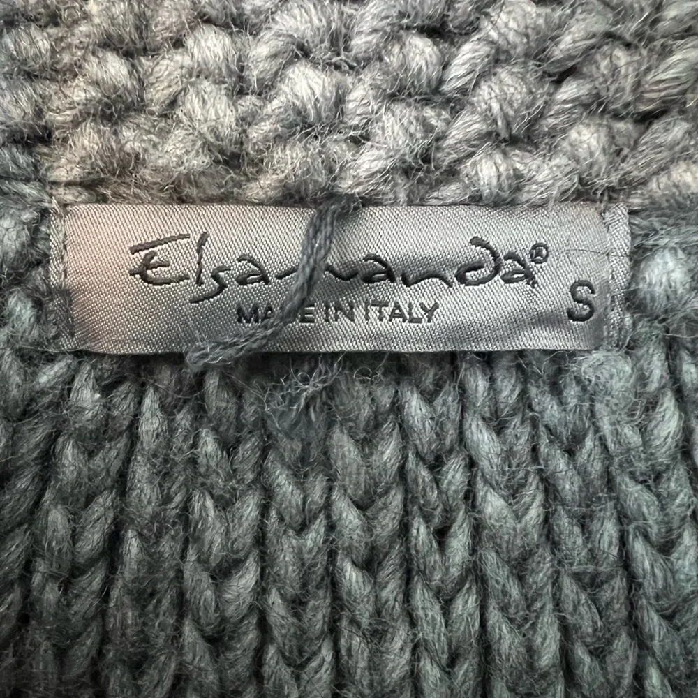 Elsamanda made in Italy small oversized chunky kimono style sweater wool blend.